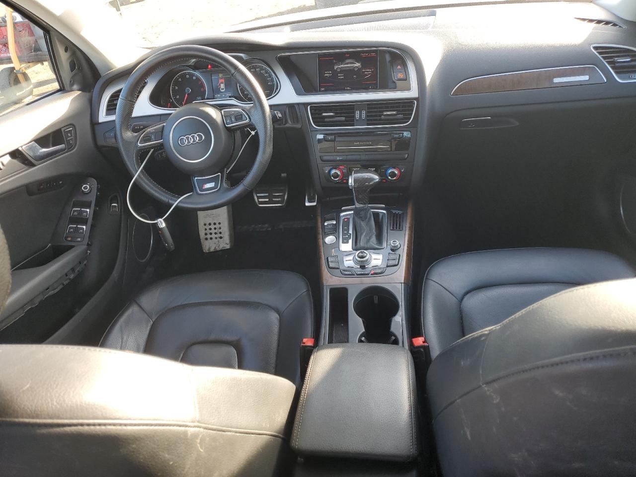 2016 Audi A4 Premium Plus S-Line VIN: WAUFFAFL7GA005620 Lot: 92685515