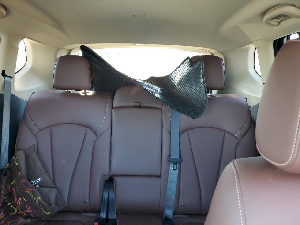 2017 Buick Envision Essence VIN: LRBFXBSA5HD148087 Lot: 92269095