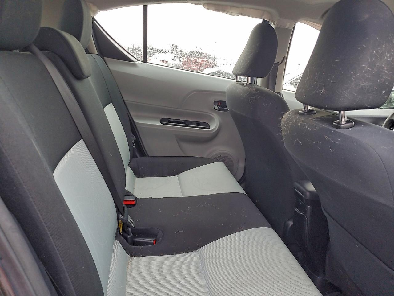 2013 Toyota Prius C VIN: JTDKDTB35D1047059 Lot: 94086115