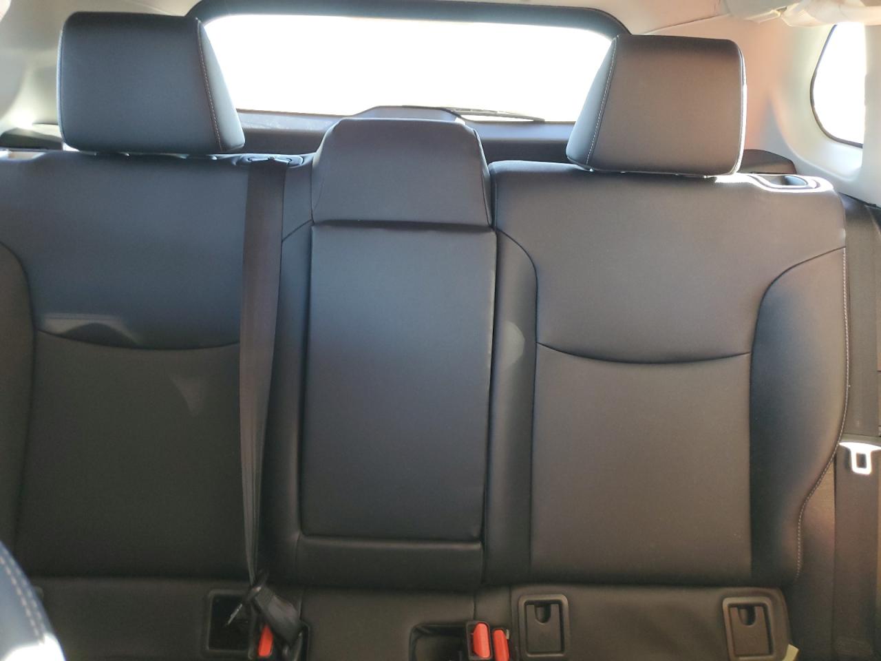 2022 Toyota Corolla Cross Xle VIN: 7MUDAAAG6NV031604 Lot: 91601505