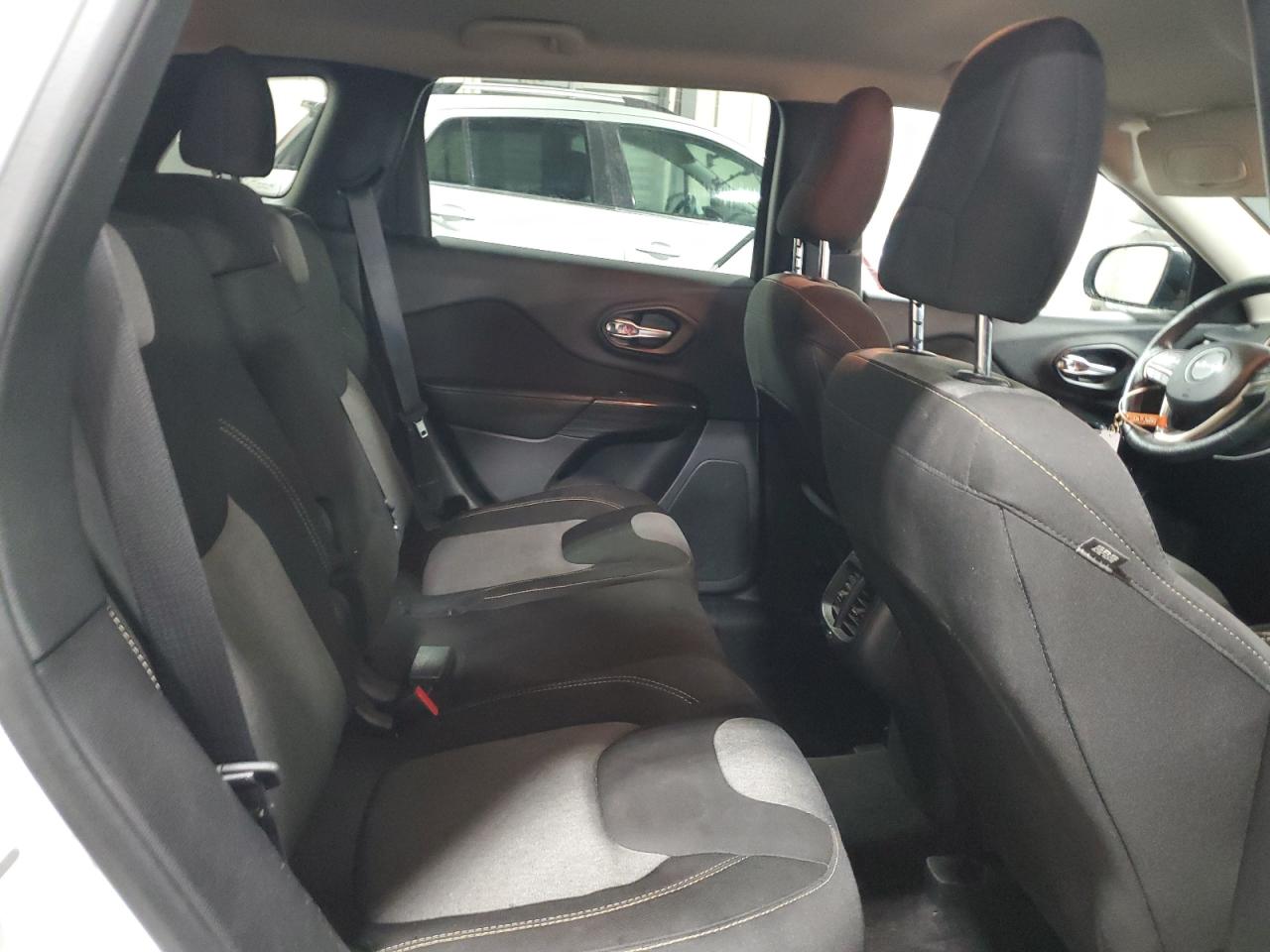 2016 Jeep Cherokee Sport VIN: 1C4PJLAB2GW257858 Lot: 91634785