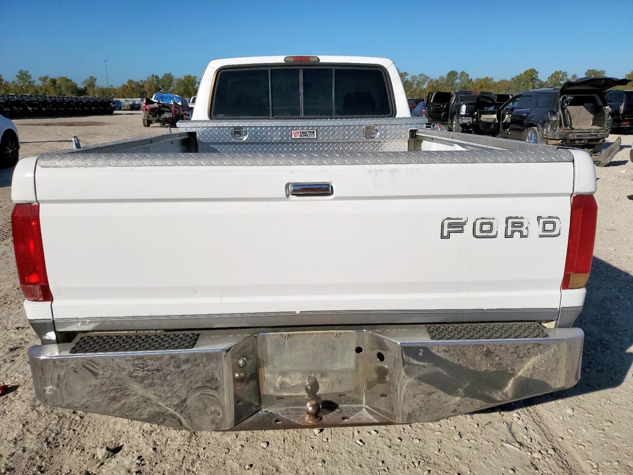 1994 Ford F150 VIN: 1FTEF15Y7RLA44033 Lot: 92952225