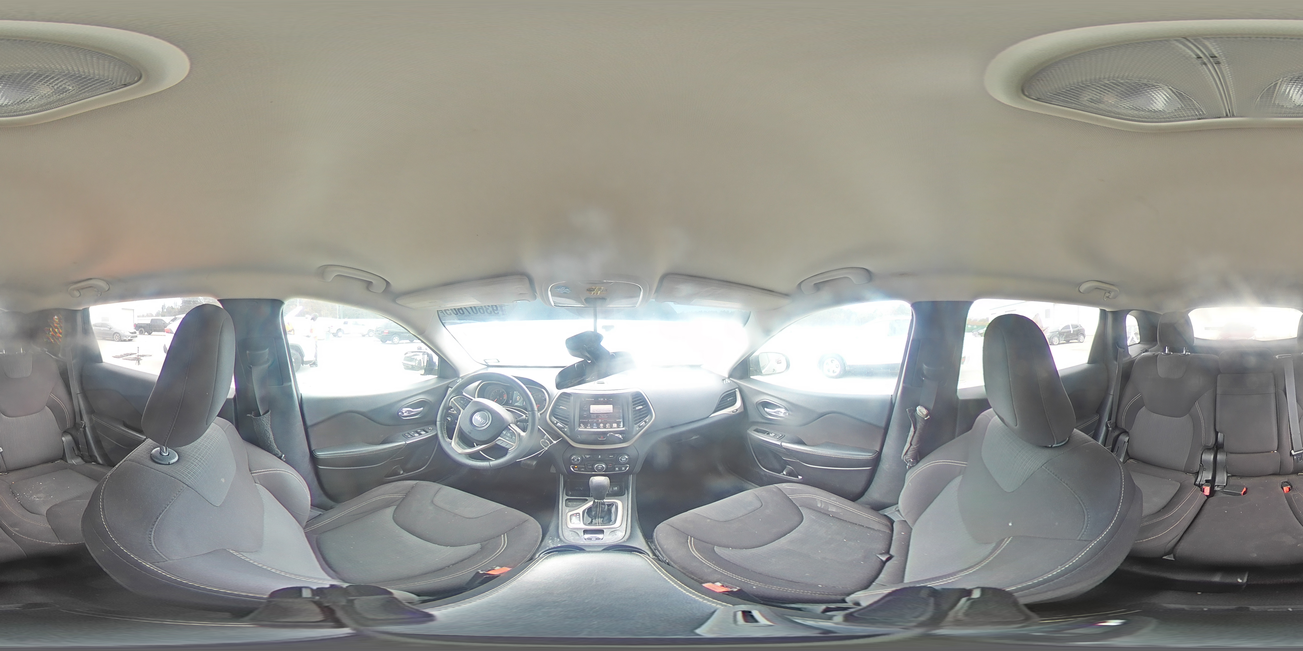 2016 Jeep Cherokee Latitude VIN: 1C4PJLCB0GW209613 Lot: 93607605