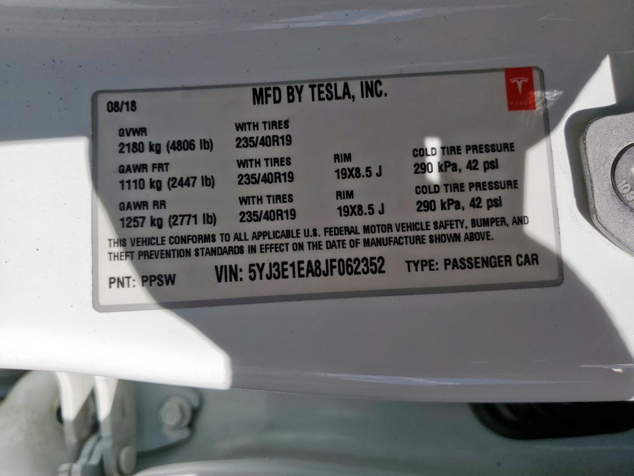 2018 Tesla Model 3 VIN: 5YJ3E1EA8JF062352 Lot: 92884735