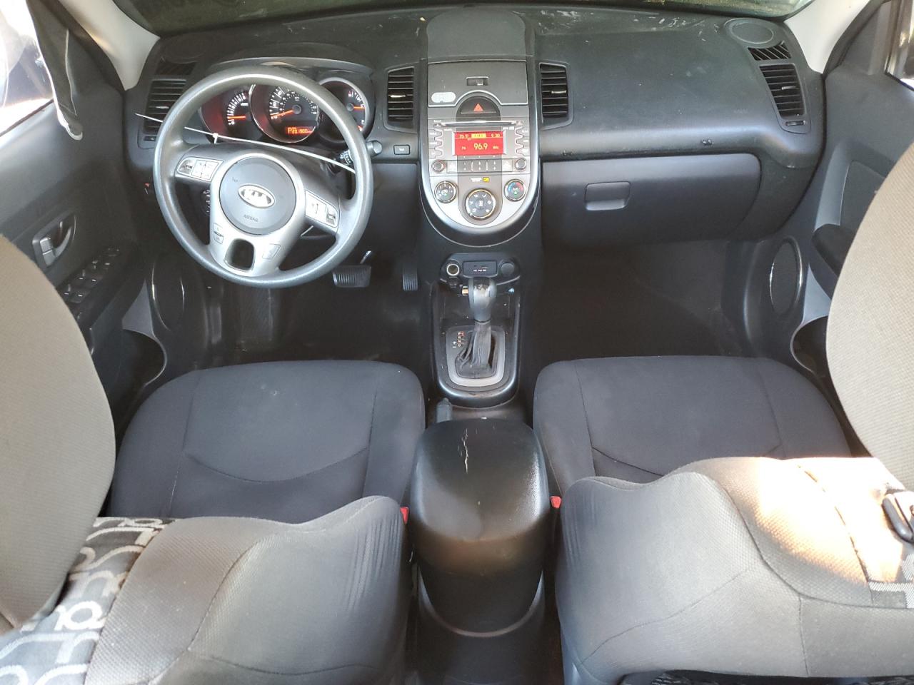 2011 Kia Soul + VIN: KNDJT2A27B7232869 Lot: 93515645