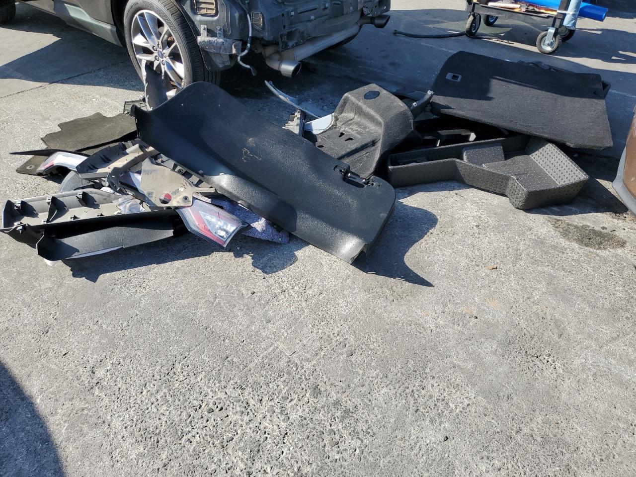 2015 Ford Edge Titanium VIN: 2FMTK3K96FBC07628 Lot: 91412885