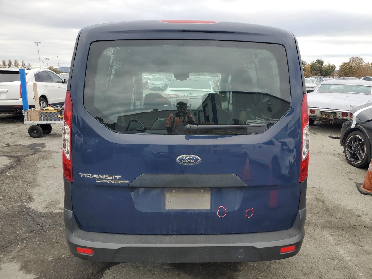 2020 Ford Transit Co Delivery Van VIN: NM0LE7E22L1477056 Lot: 85439025