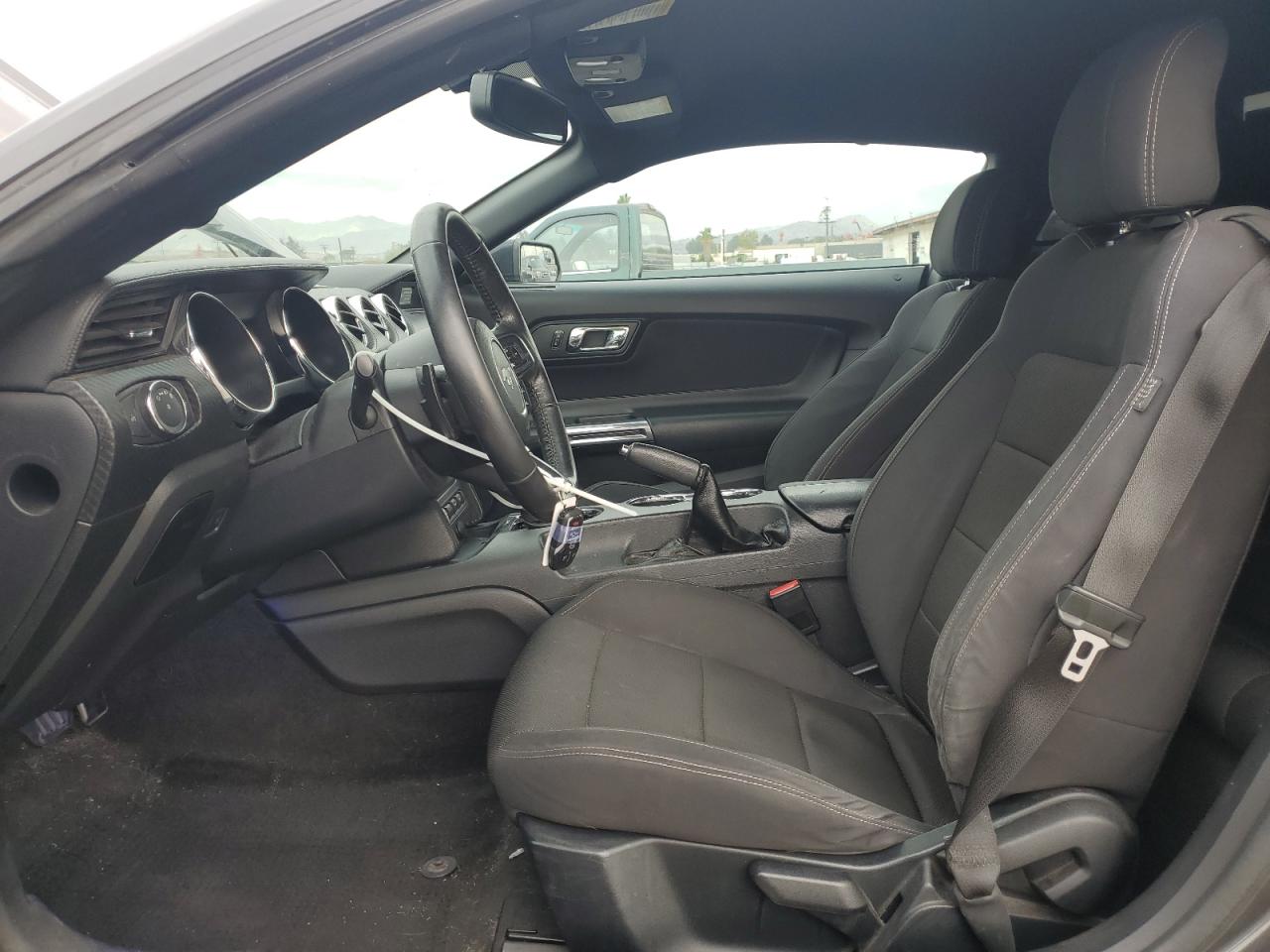 2016 Ford Mustang VIN: 1FA6P8AM1G5303653 Lot: 92435585