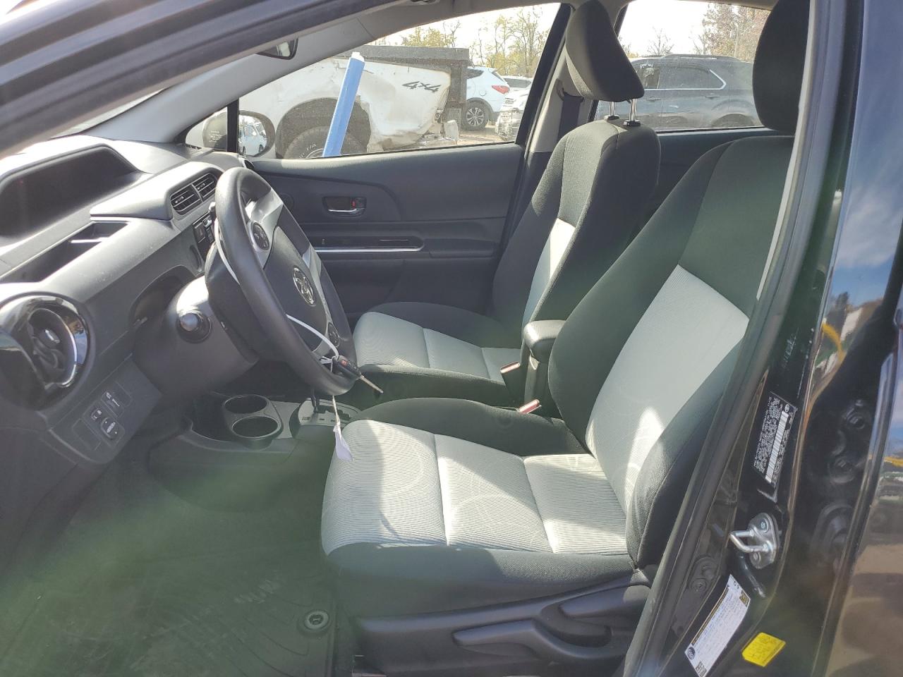 2016 Toyota Prius C VIN: JTDKDTB39G1116243 Lot: 91014235