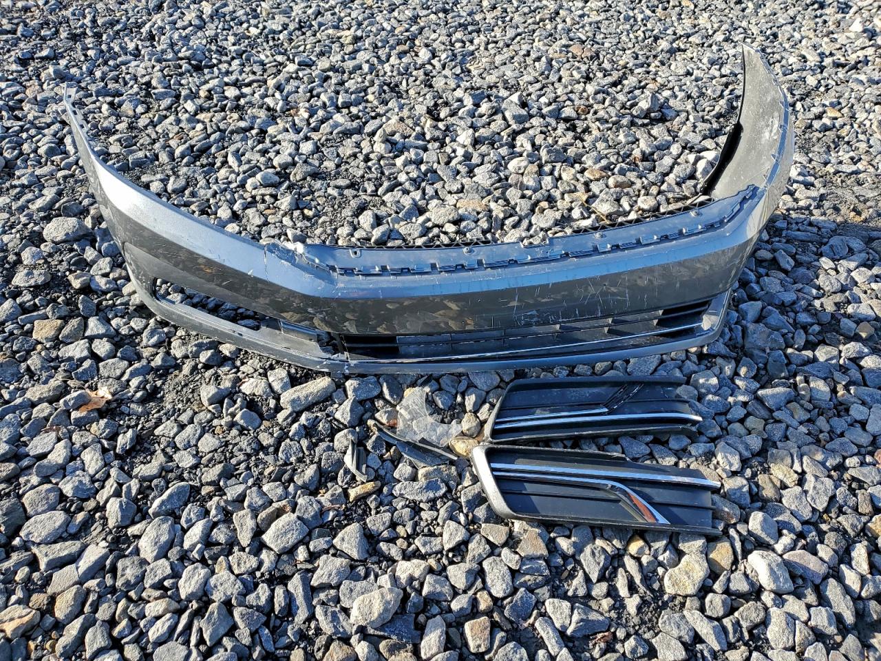 2018 Volkswagen Passat Se VIN: 1VWBA7A36JC025697 Lot: 93492245