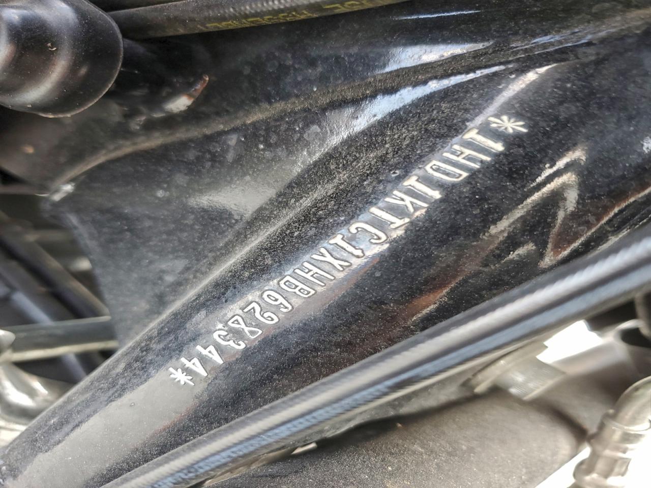 2017 Harley-Davidson Fltrxs Road Glide Special VIN: 1HD1KTC1XHB628344 Lot: 93462775