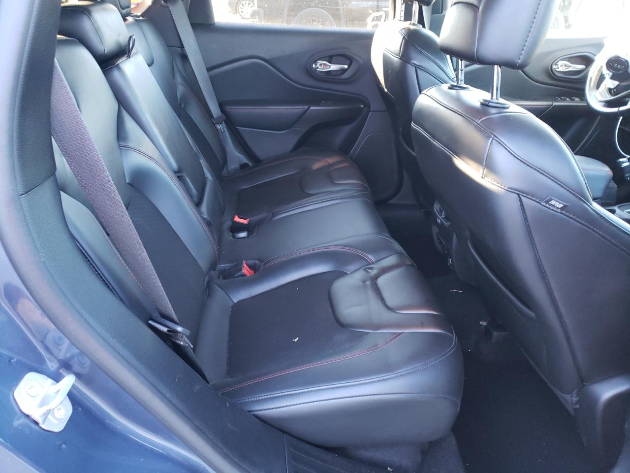 2019 Jeep Cherokee Trailhawk VIN: 1C4PJMBX5KD484305 Lot: 92538185