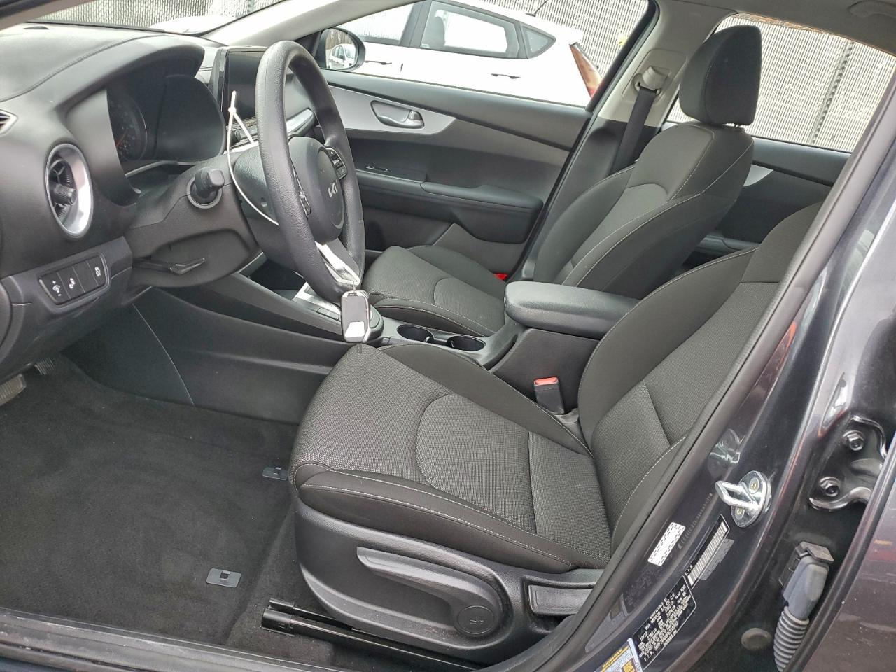 2023 Kia Forte Lx VIN: 3KPF24AD0PE555982 Lot: 94658685