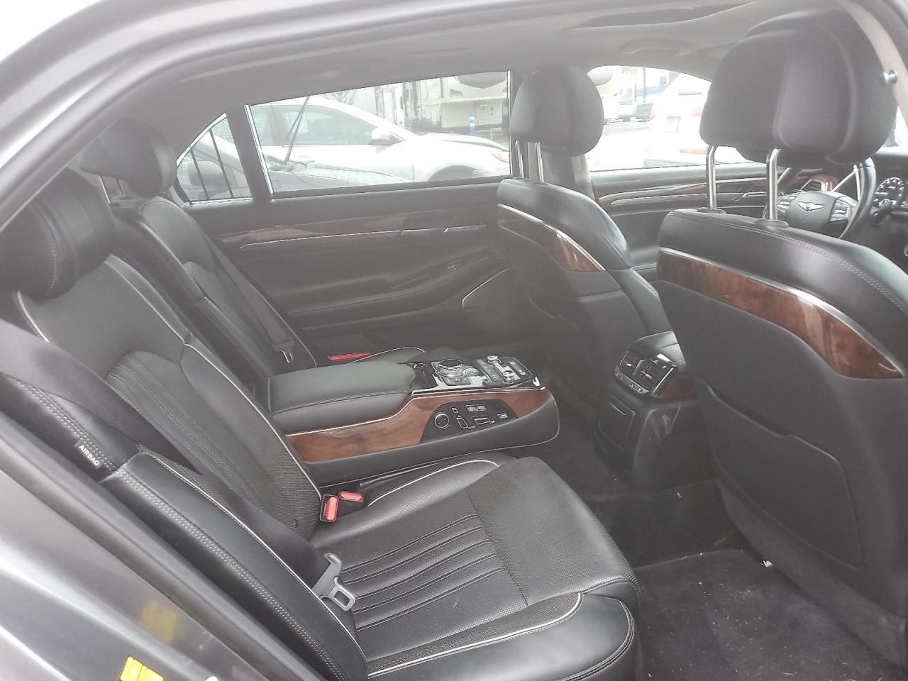 2017 Genesis G90 Ultimate VIN: KMHG54JHXHU022311 Lot: 91238595