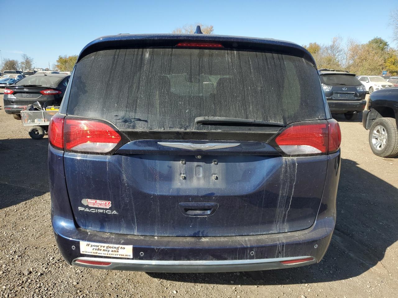 2017 Chrysler Pacifica Touring L VIN: 2C4RC1BG3HR623144 Lot: 91675865