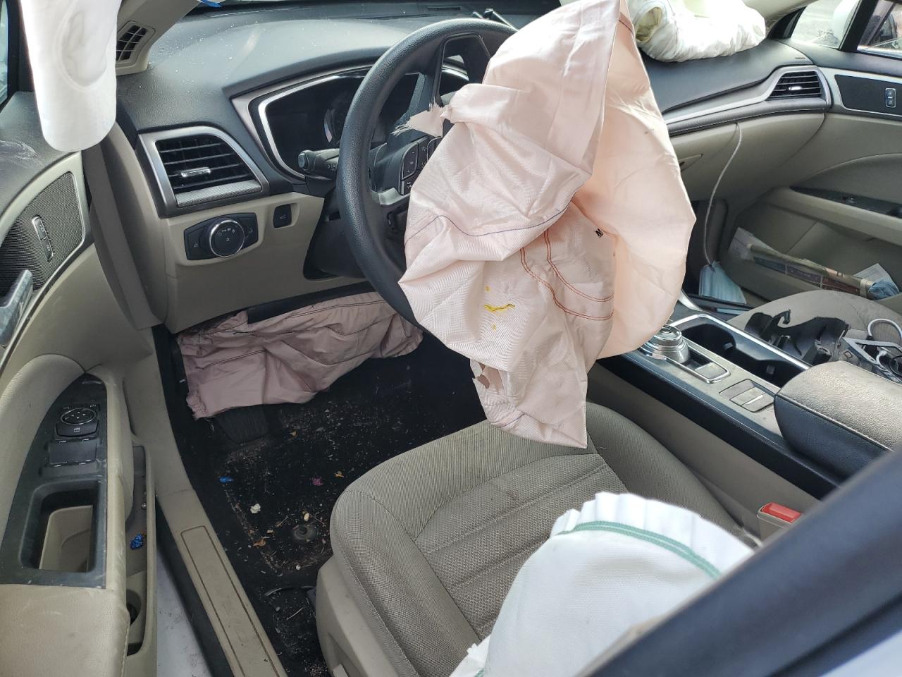 2019 Ford Fusion Se VIN: 3FA6P0LU0KR206738 Lot: 91873275