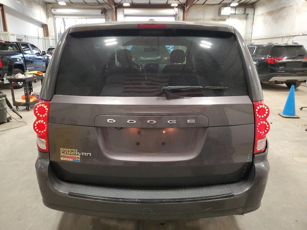 2017 Dodge Grand Caravan Sxt VIN: 2C4RDGCG9HR639945 Lot: 90849235