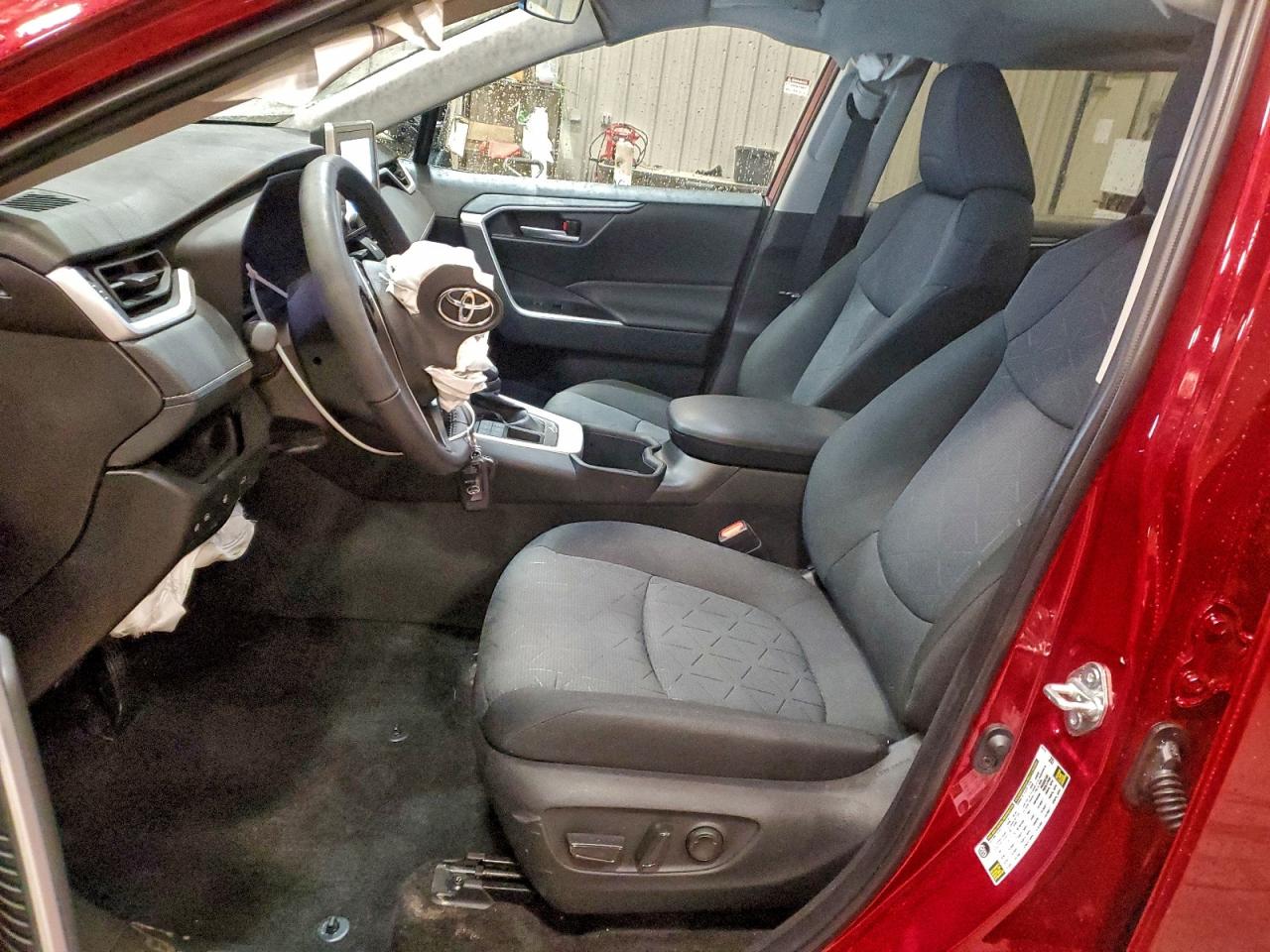 2025 Toyota Rav4 Xle VIN: 2T3P1RFV4SW585585 Lot: 94373665