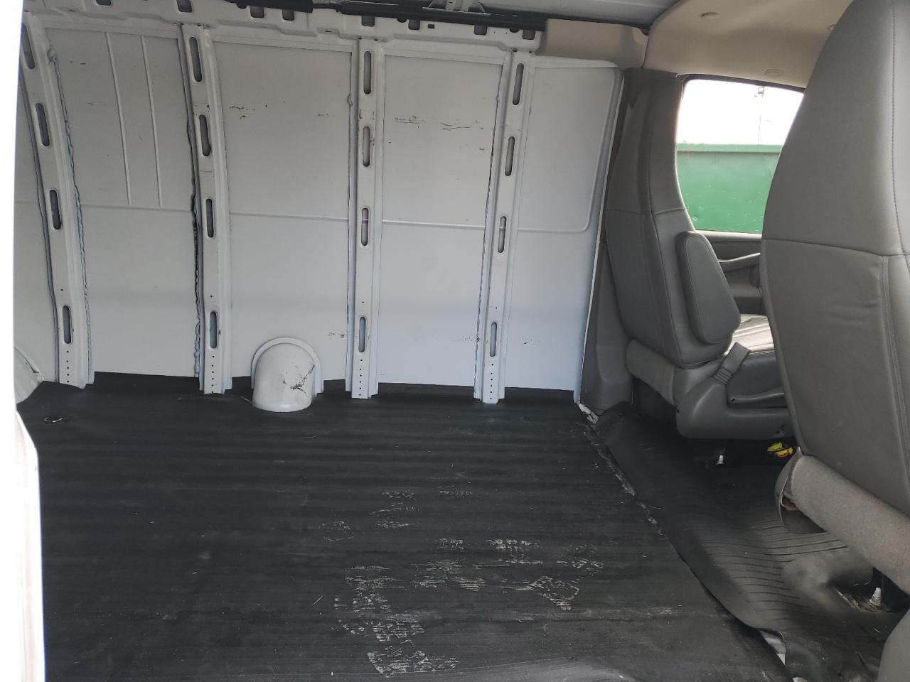 2022 Chevrolet Express G2500 VIN: 1GCWGBFP0N1184640 Lot: 91924095