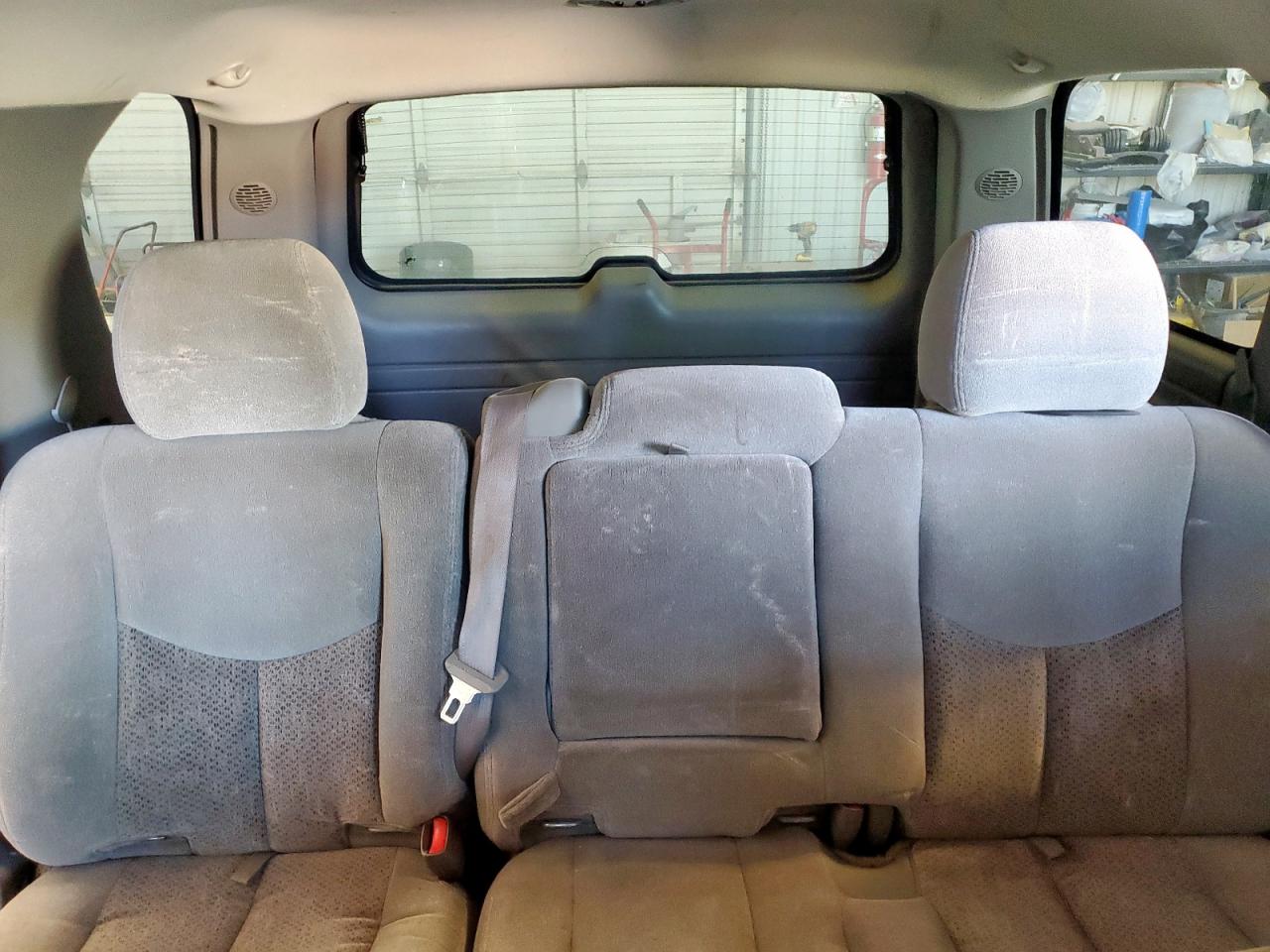 2003 Chevrolet Tahoe C1500 VIN: 1GNEC13V63R218381 Lot: 92997985