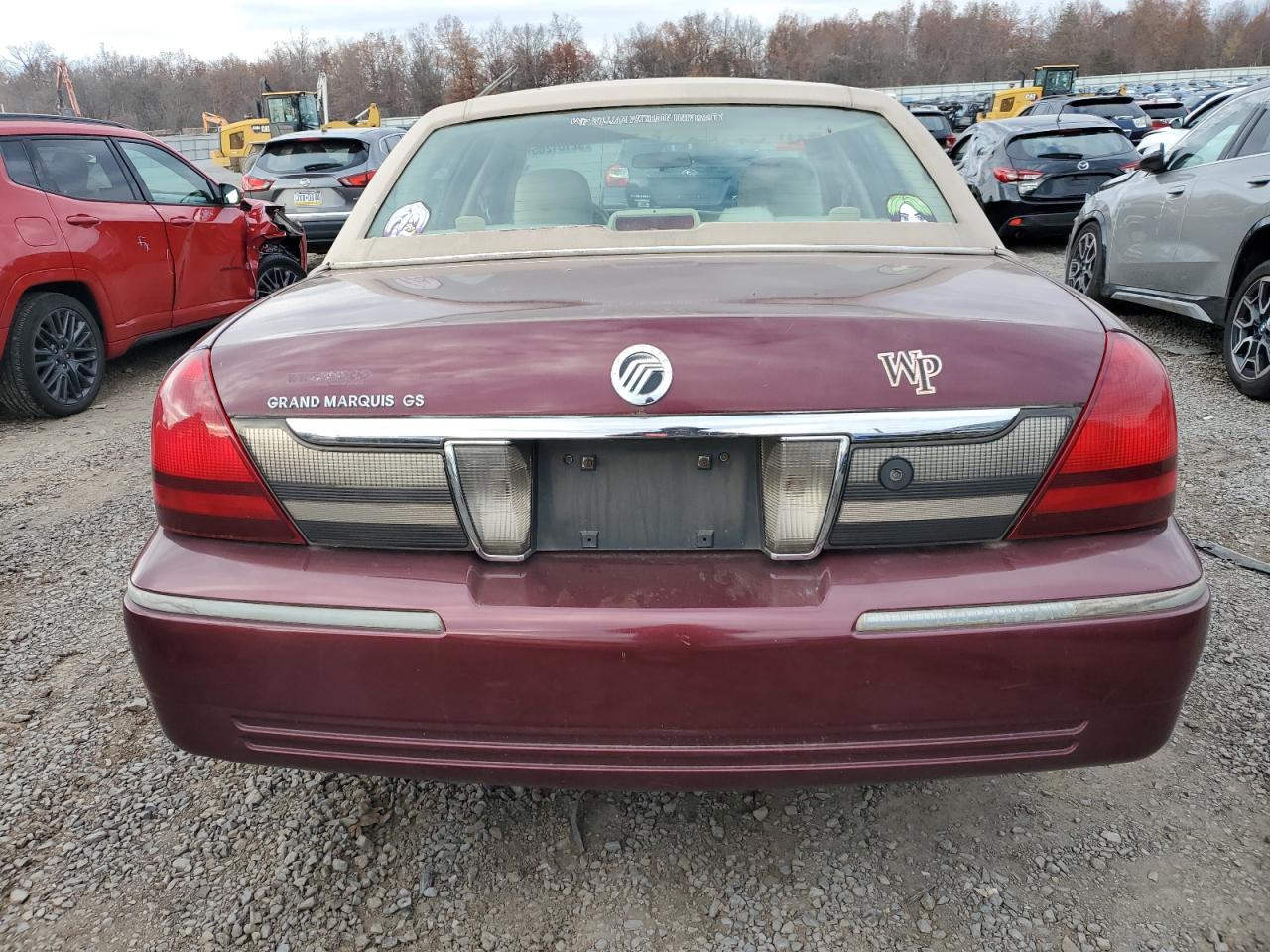 2007 Mercury Grand Marquis Gs VIN: 2MEFM74WX7X604736 Lot: 92181265