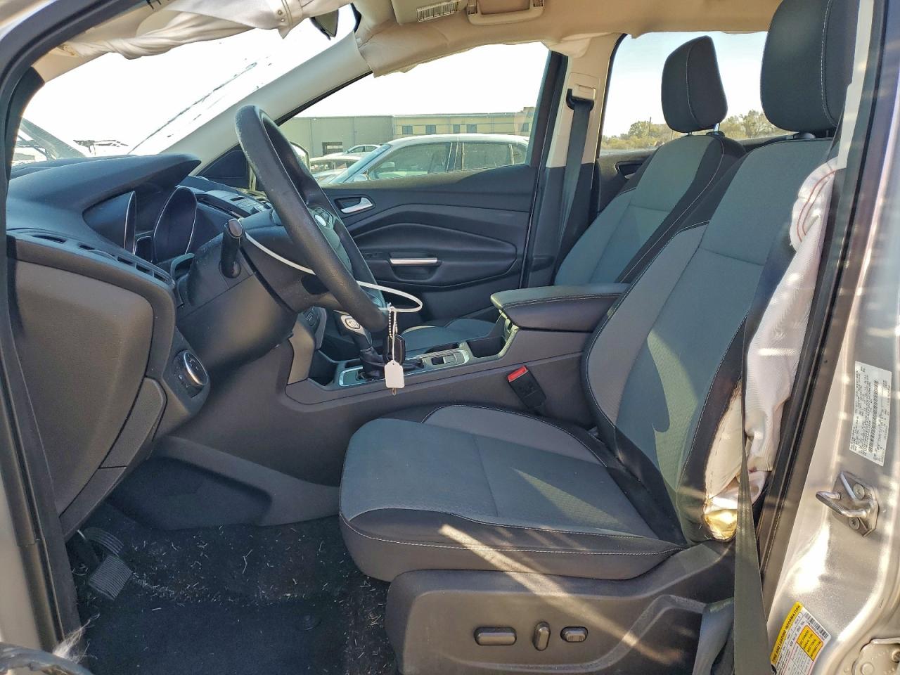 2018 Ford Escape Se VIN: 1FMCU0GD5JUA22060 Lot: 92601415