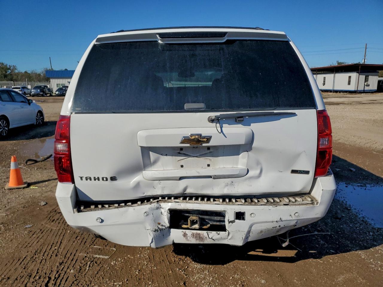 2011 Chevrolet Tahoe C1500 Ls VIN: 1GNSCAE03BR242074 Lot: 94320285