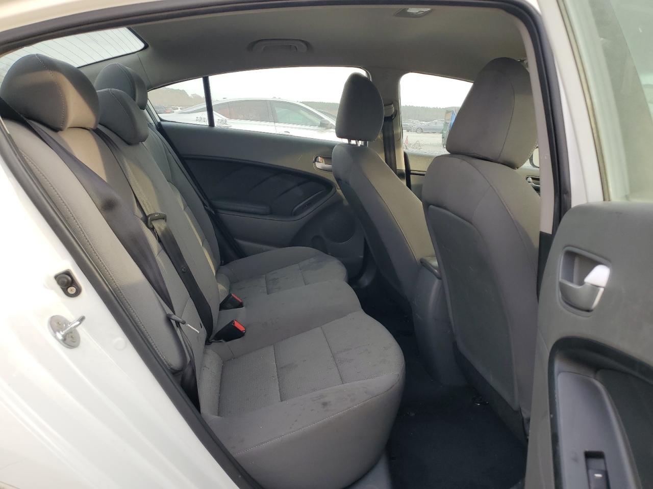 2017 Kia Forte Lx VIN: 3KPFK4A76HE102252 Lot: 93670485