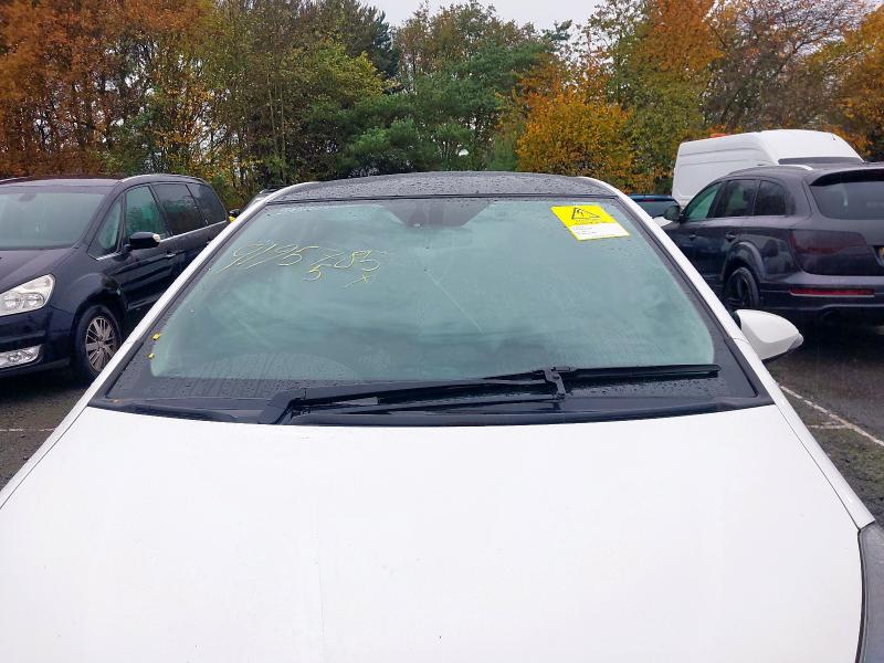 2014 TOYOTA YARIS 1.5 HYBRID EXCEL 5DR CVT