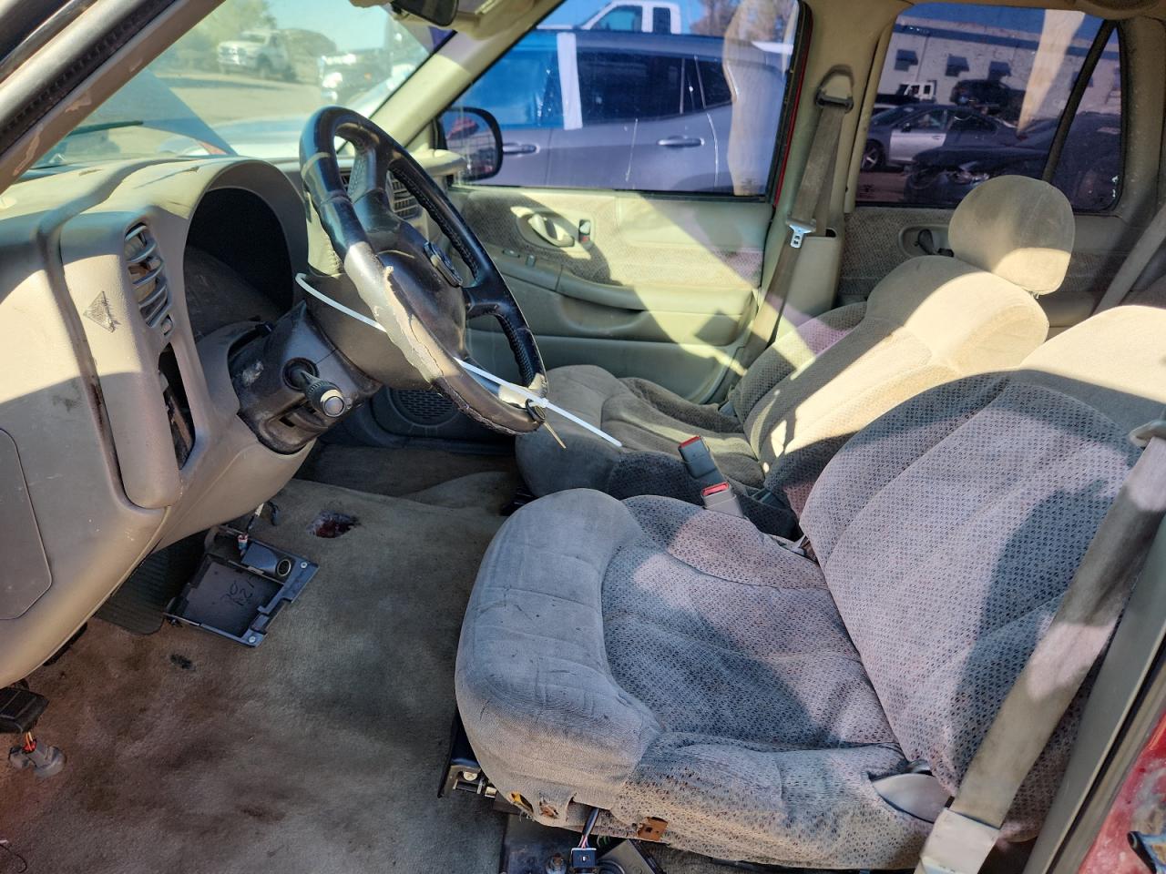 2001 Chevrolet Blazer VIN: 1GNDT13W91K238490 Lot: 89660975