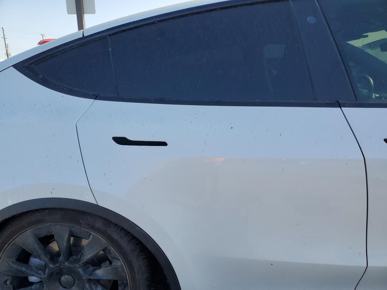 2021 Tesla Model Y VIN: 5YJYGAEE4MF179921 Lot: 90037975