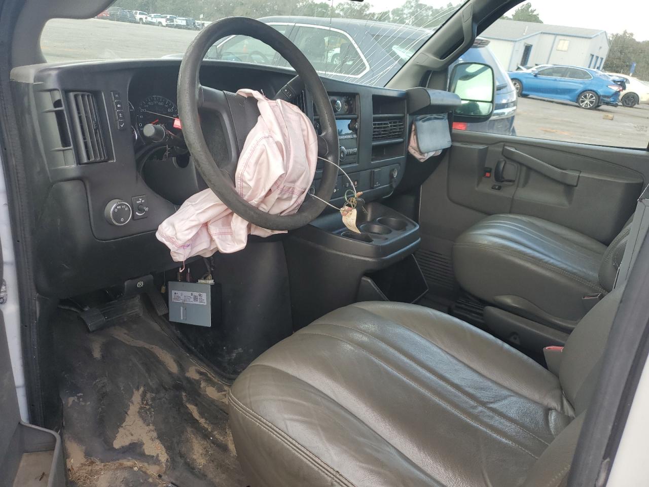 2017 Chevrolet Express G2500 VIN: 1GCWGAFF3H1197324 Lot: 85929515