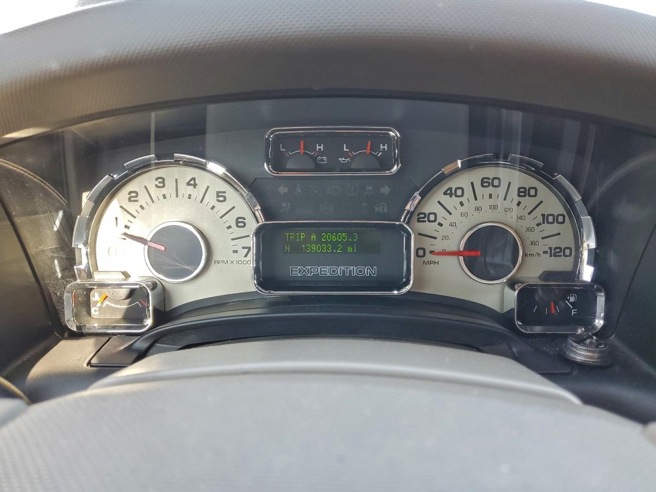 2013 Ford Expedition Limited VIN: 1FMJU2A51DEF17794 Lot: 94094835