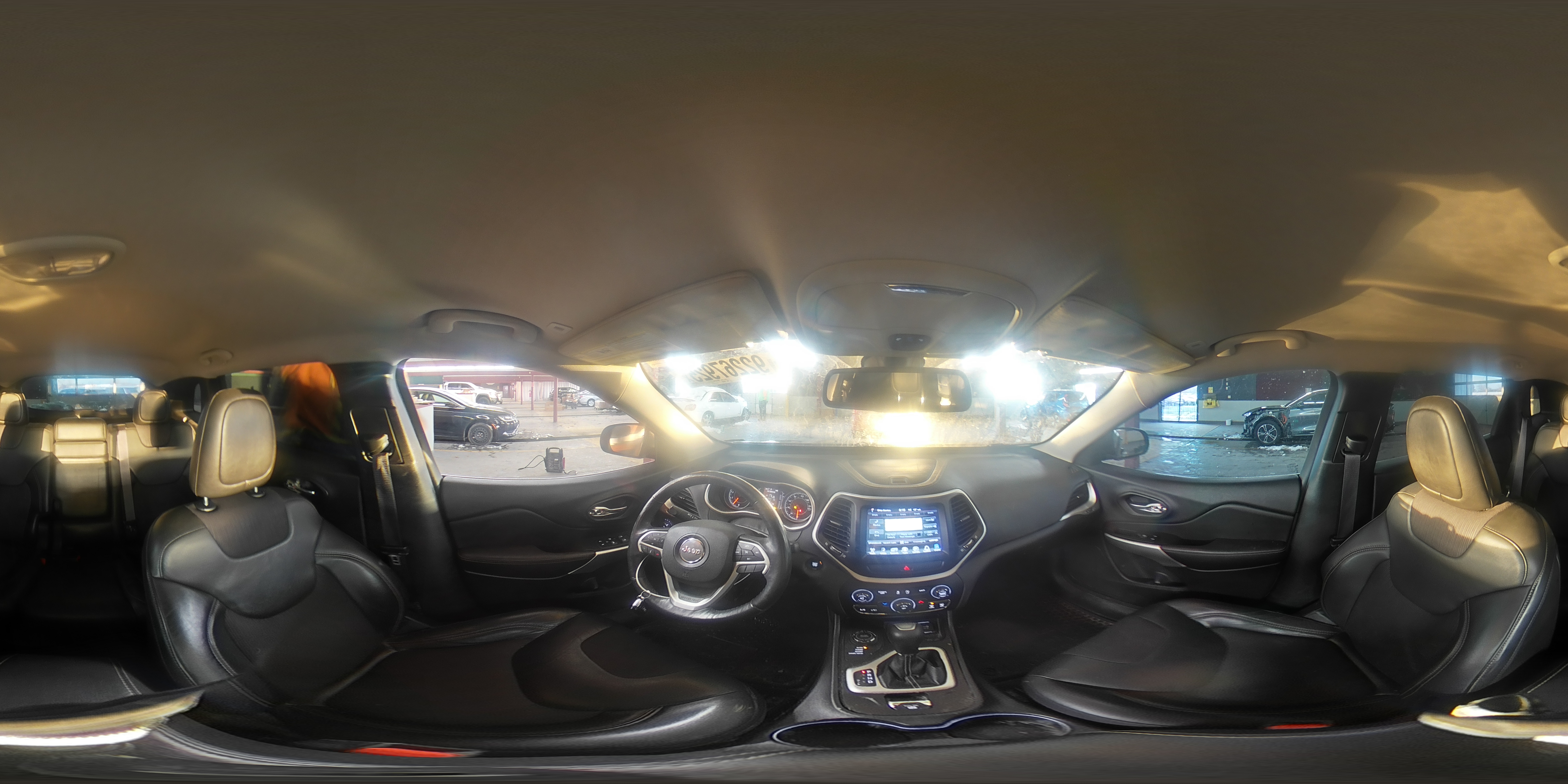 2018 Jeep Cherokee Latitude Plus VIN: 1C4PJMLXXJD598801 Lot: 92267925