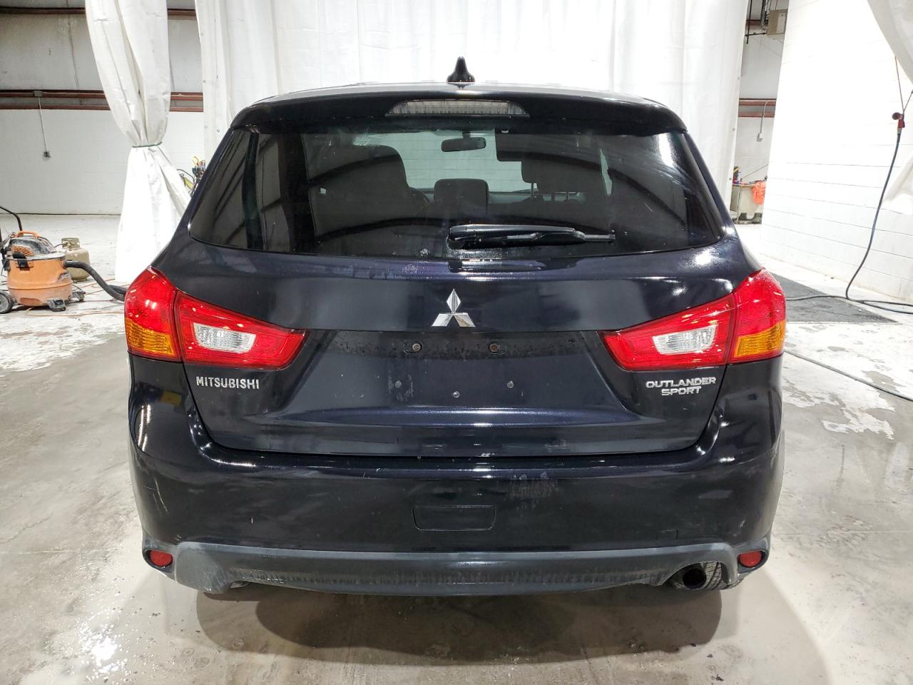 2017 Mitsubishi Outlander Sport Es VIN: JA4AR3AU7HZ060565 Lot: 91436875