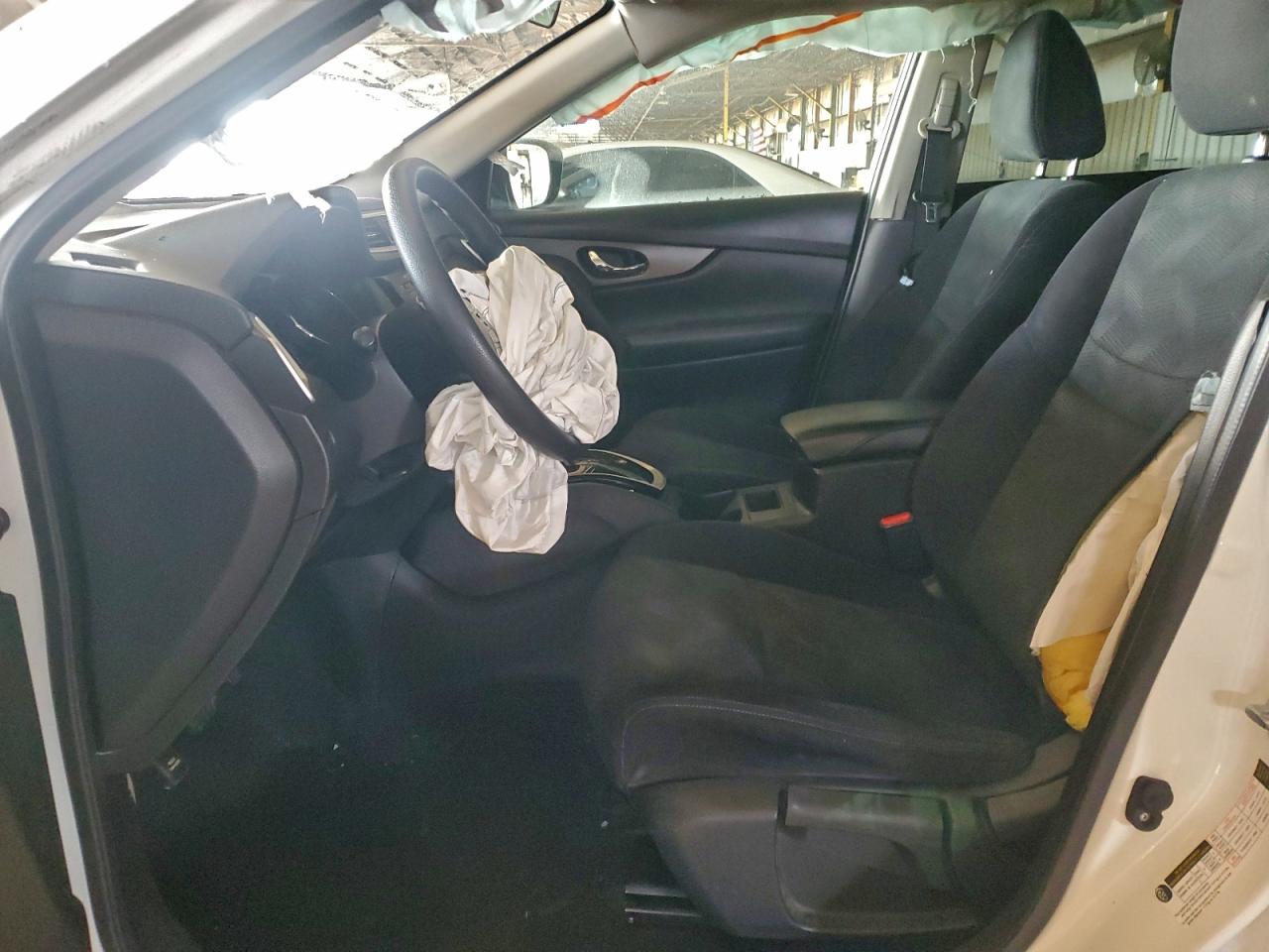 2016 Nissan Rogue S VIN: JN8AT2MT5GW023572 Lot: 94047625