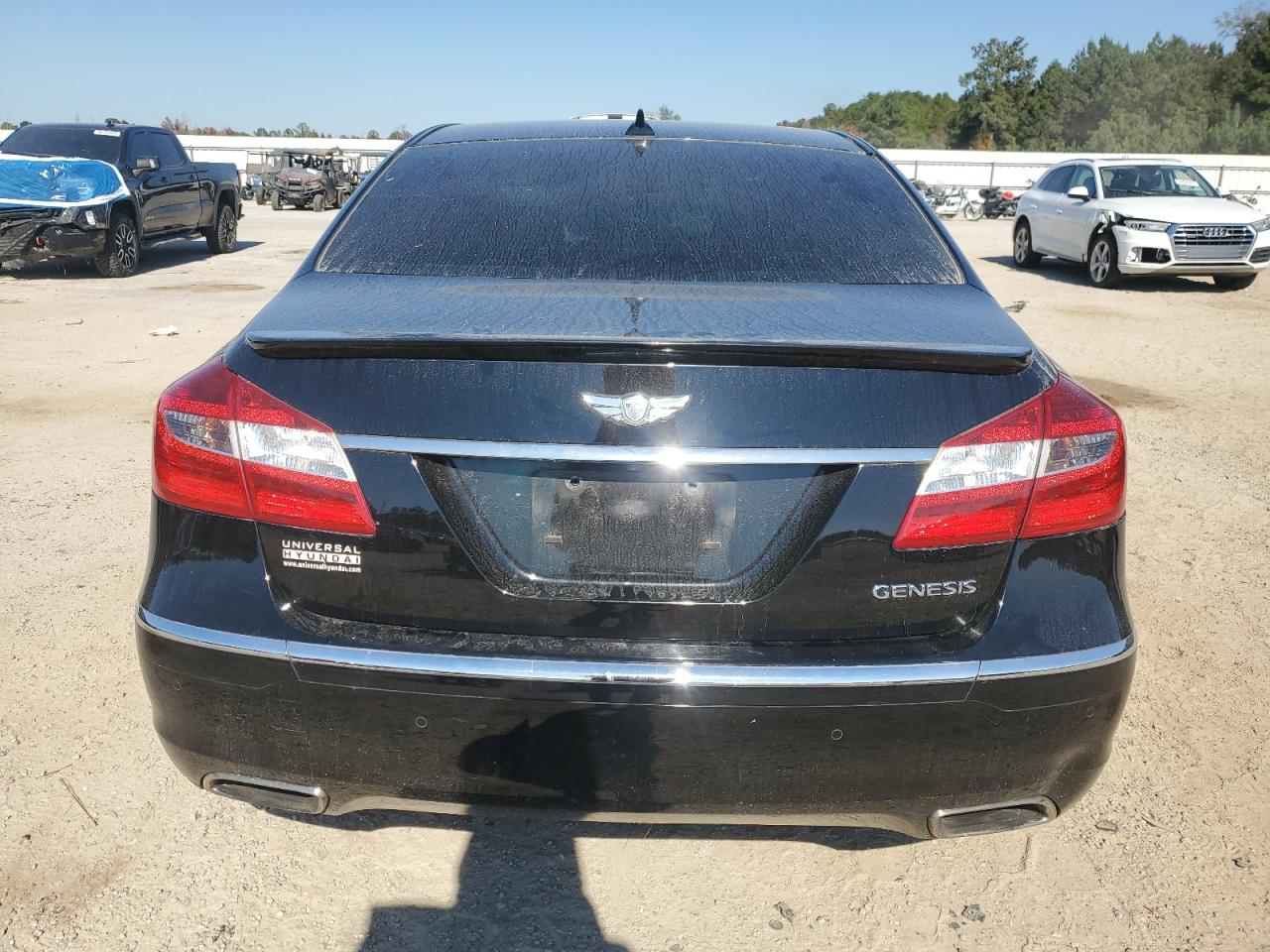 2013 Hyundai Genesis 3.8L VIN: KMHGC4DD9DU221679 Lot: 91192755