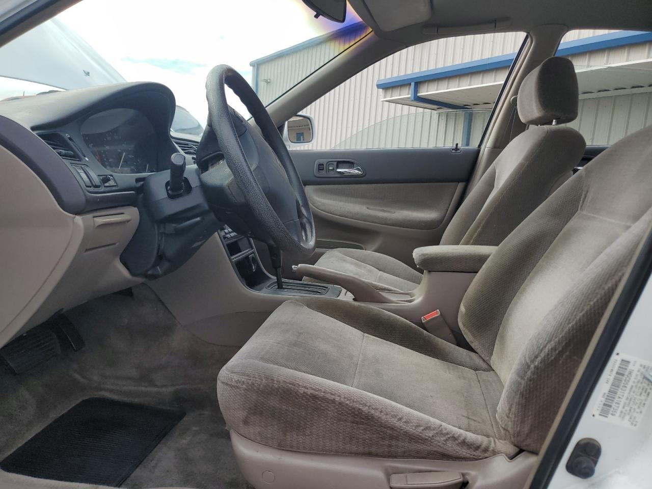 1996 Honda Accord Lx VIN: 1HGCD5631TA187359 Lot: 91991595