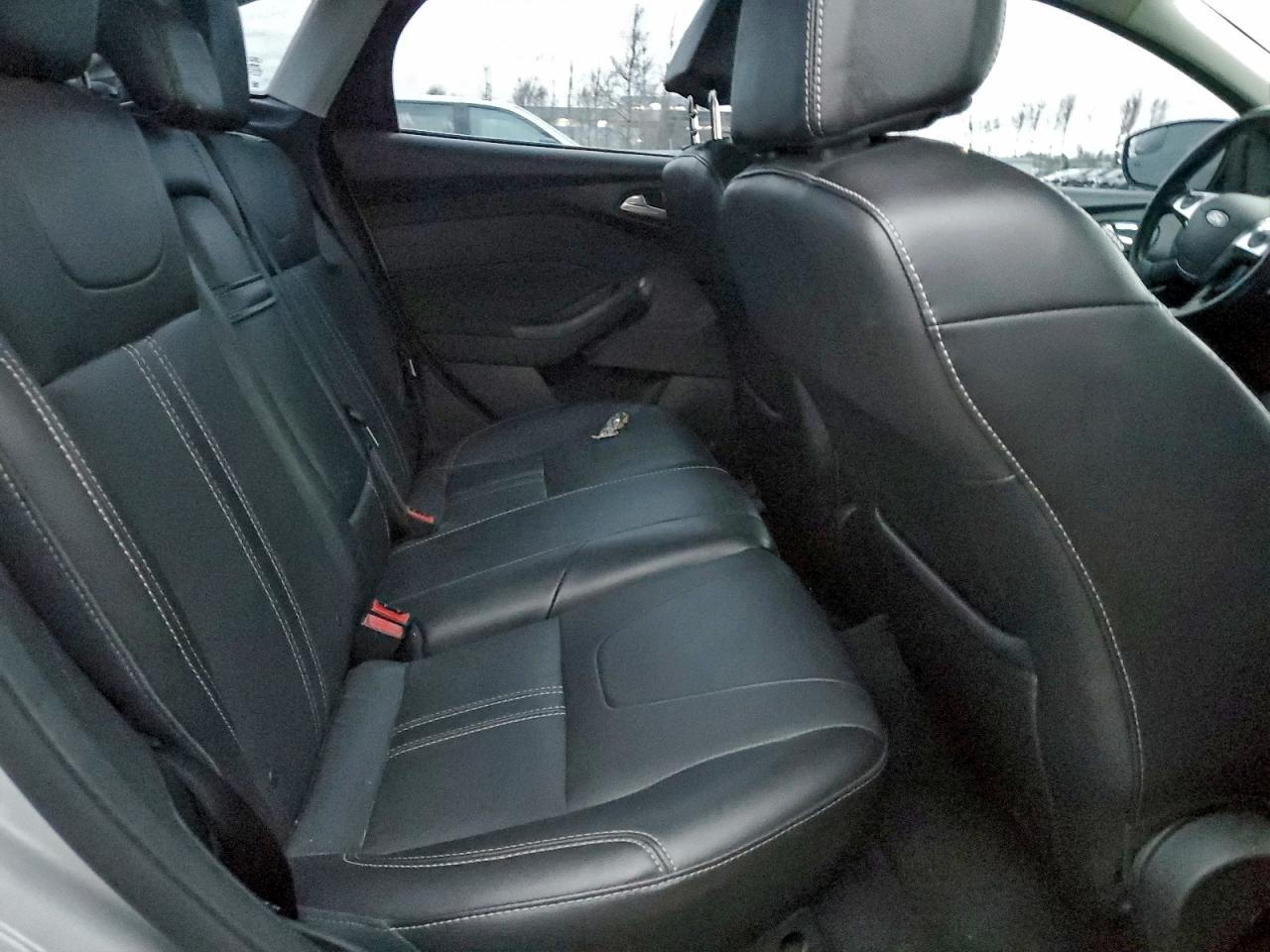 2012 Ford Focus Titanium VIN: 1FAHP3J2XCL438162 Lot: 92570635