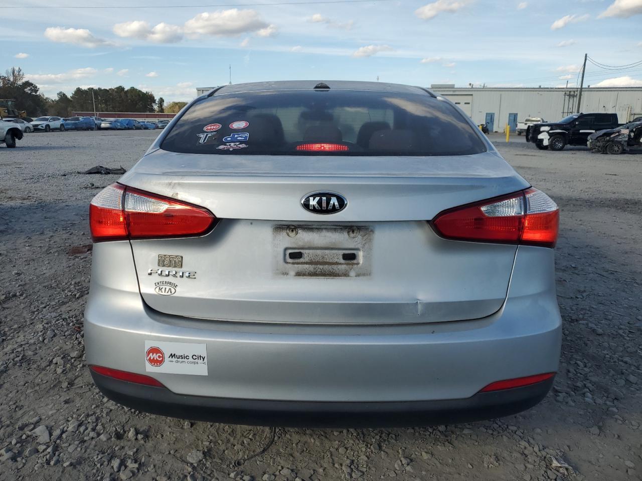2015 Kia Forte Lx VIN: KNAFX4A66F5375688 Lot: 92609255