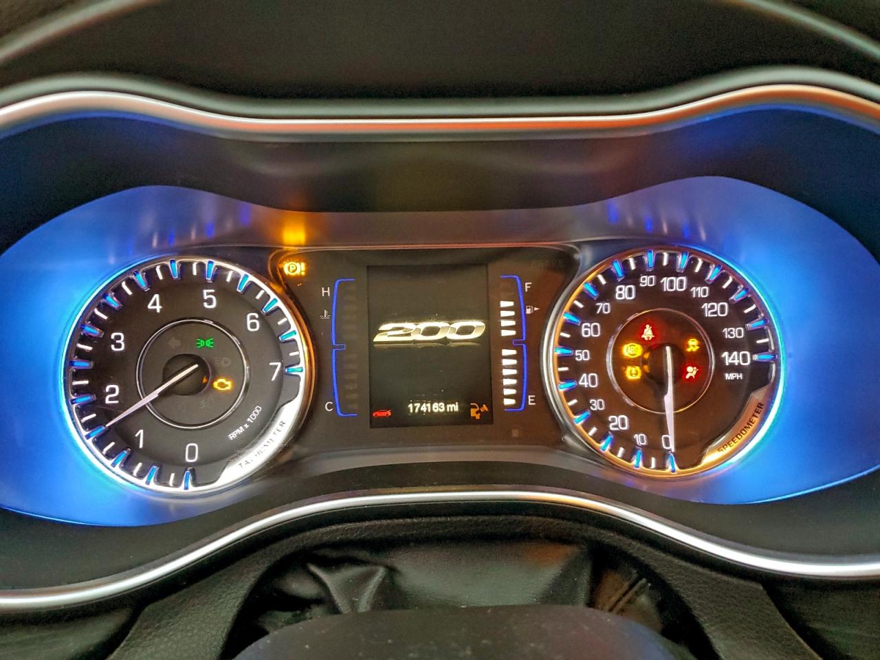 2015 Chrysler 200 Limited VIN: 1C3CCCAB5FN628772 Lot: 93638635