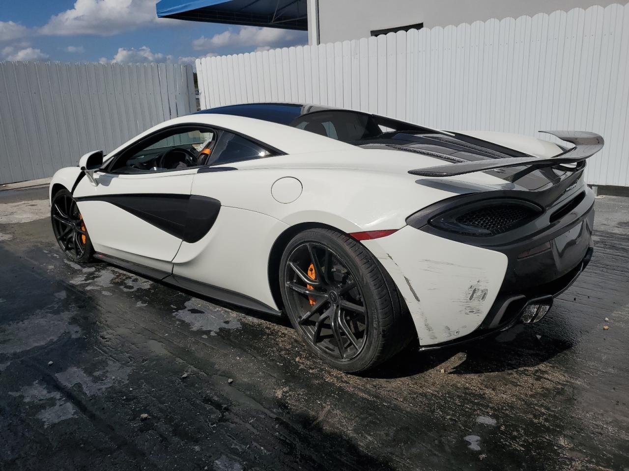 570S