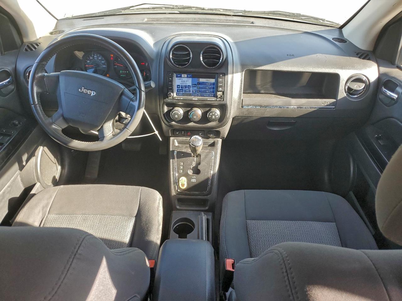 2010 Jeep Compass Sport VIN: 1J4NF1FB7AD675044 Lot: 93101465