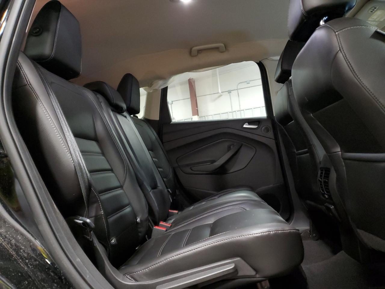 2017 Ford Escape Titanium VIN: 1FMCU9J98HUE33715 Lot: 92895425