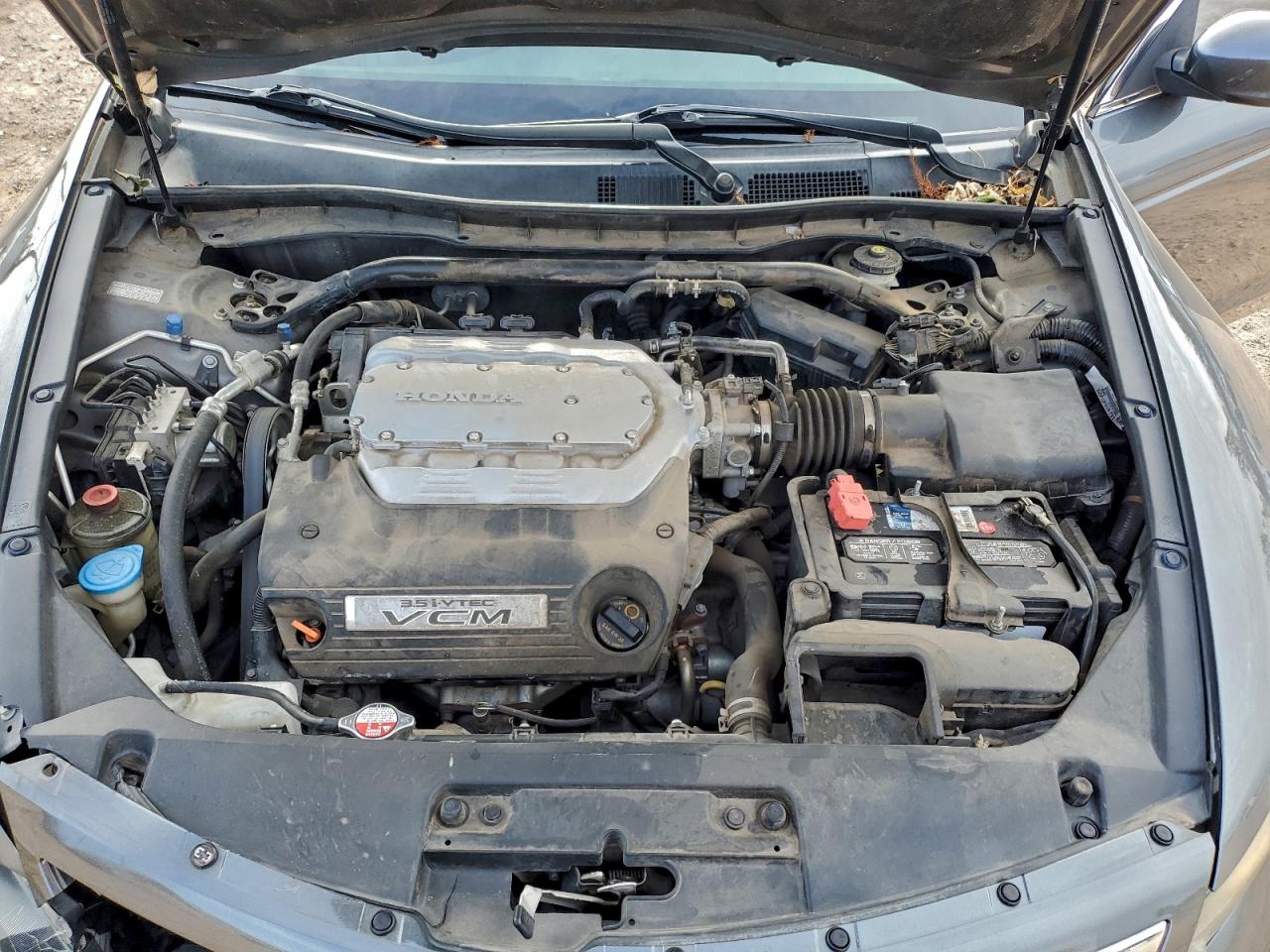 2011 Honda Accord Exl VIN: 1HGCS2B88BA001062 Lot: 93664545