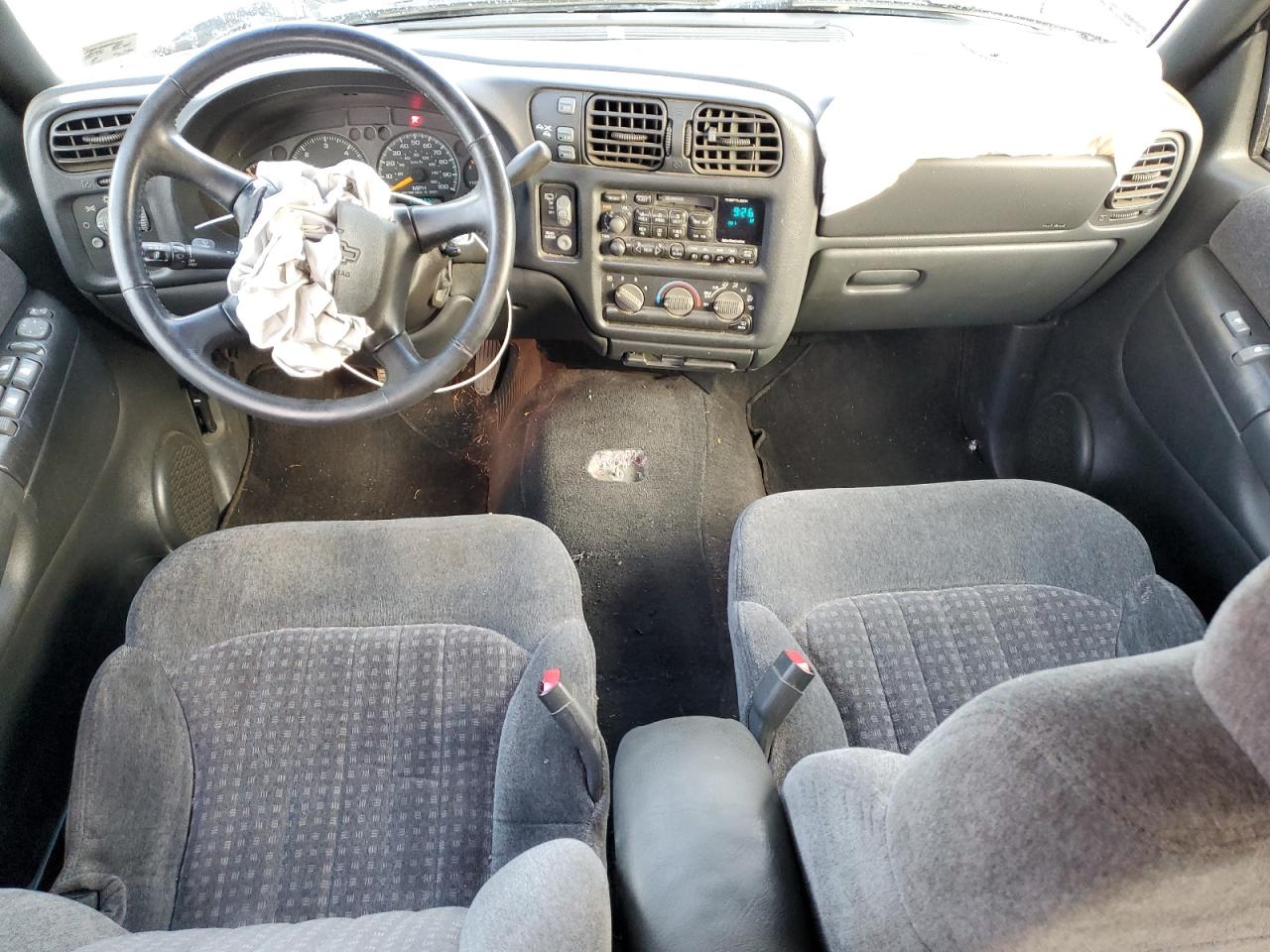 1999 Chevrolet Blazer VIN: 1GNDT13WXXK235221 Lot: 92367885