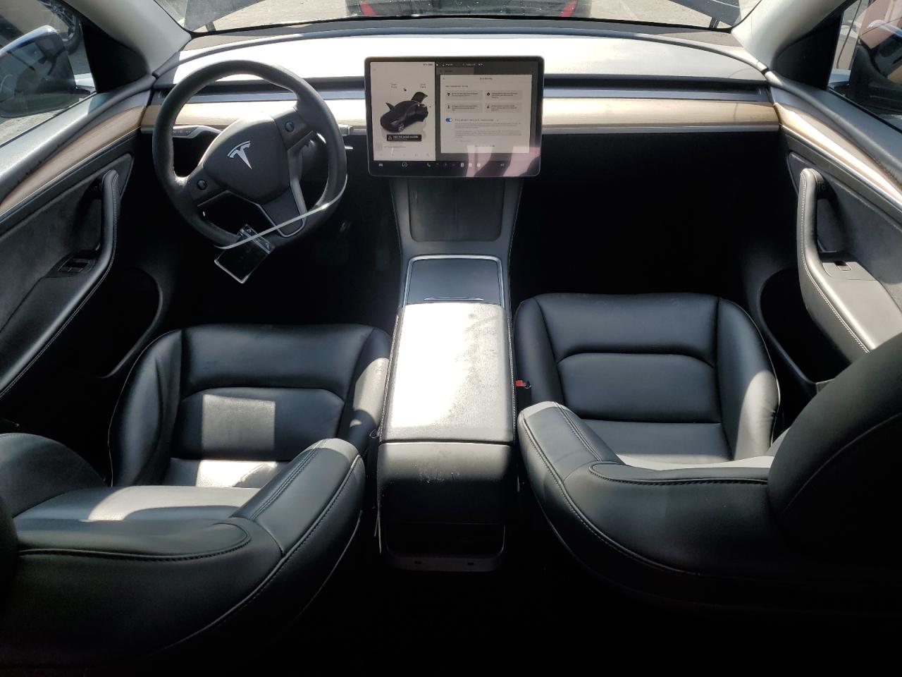 2024 Tesla Model Y VIN: 7SAYGDED0RF044065 Lot: 91313215