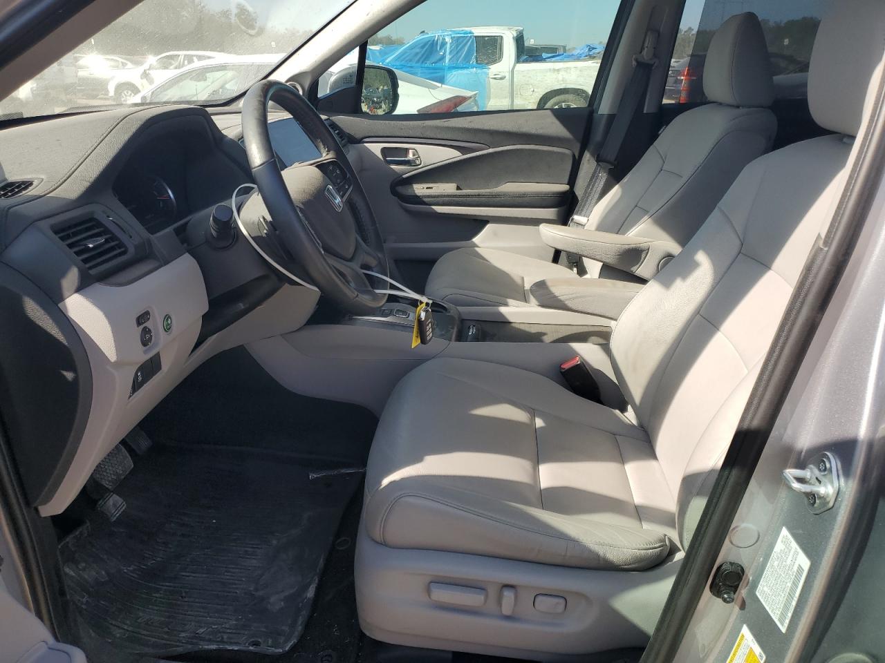 2022 Honda Pilot Se VIN: 5FNYF5H23NB031174 Lot: 92202685