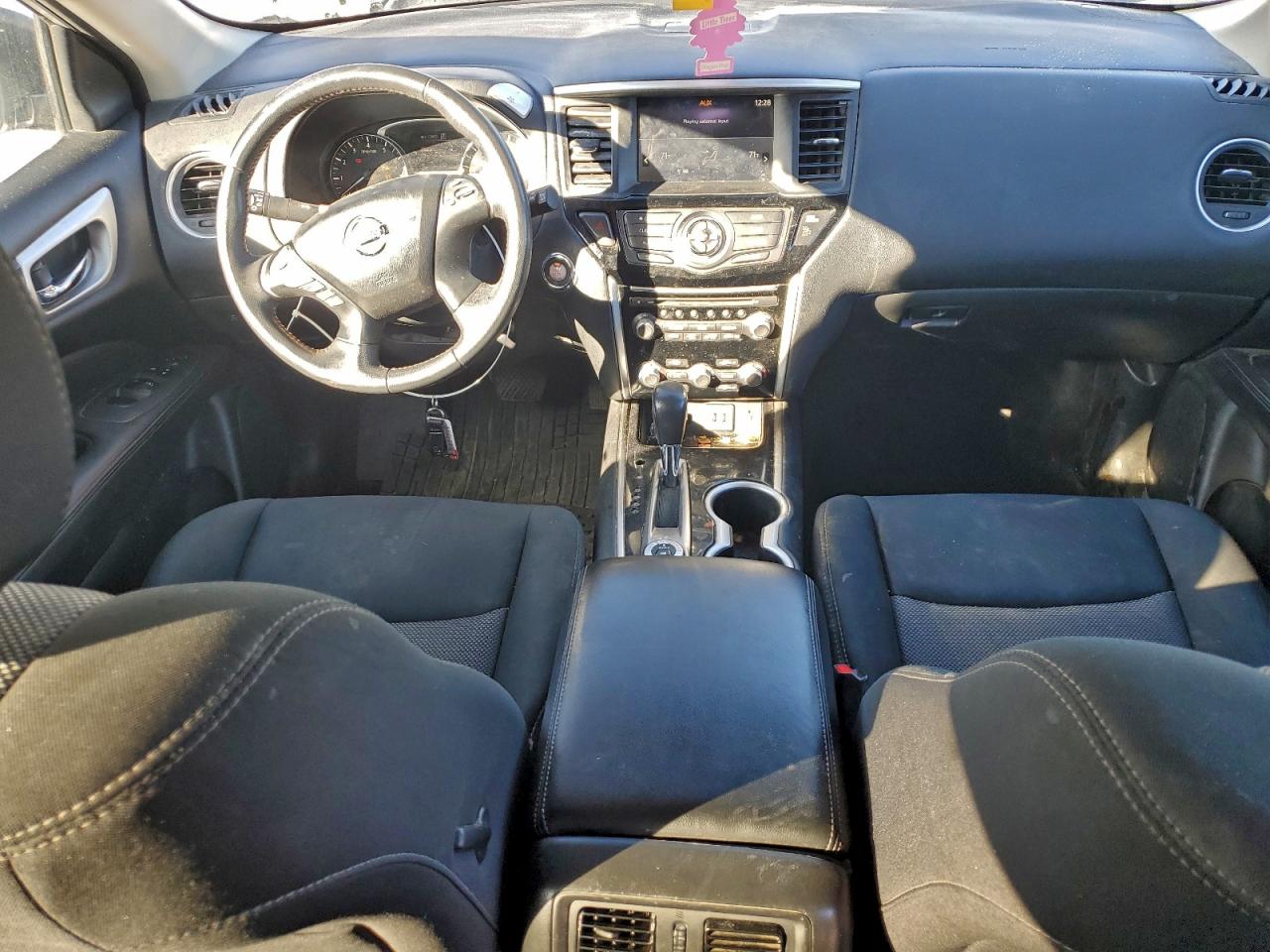 2018 Nissan Pathfinder S VIN: 5N1DR2MM6JC641763 Lot: 94498975