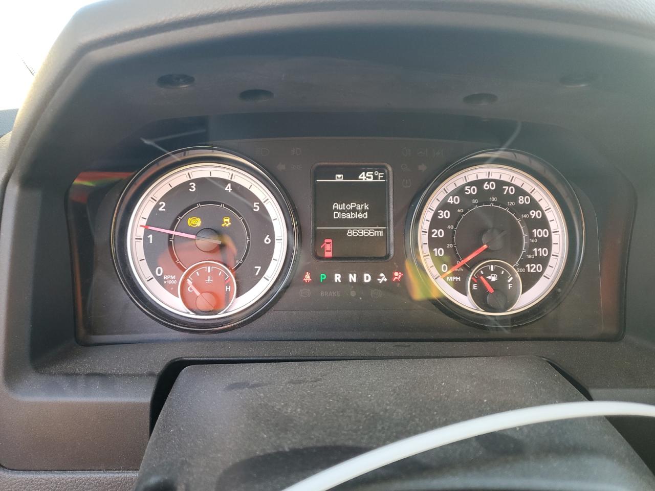 2019 Ram 1500 Classic Tradesman VIN: 3C6JR6DT1KG555188 Lot: 92190165